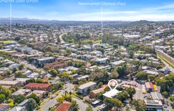 10&11/17 Erneton Street, Newmarket, Qld 4051