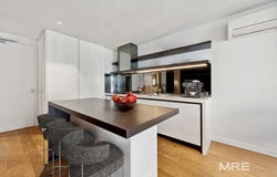 1510/677 La Trobe Street, Docklands, Vic 3008