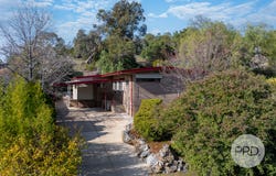 11 Colong Place, Kooringal, NSW 2650