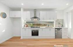 2/3 Coolarn Street, Mount Waverley, Vic 3149