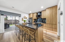 127 Sovereign Manors Crescent, Rowville, Vic 3178