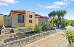 35 Arramall Trail, Lakelands, WA 6180