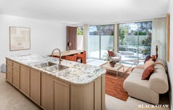 8 McCulloch Street, Curtin, ACT 2605