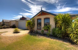 8 Benenden Avenue, Butler, WA 6036