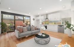 2/3 Coolarn Street, Mount Waverley, Vic 3149