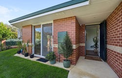 8 Cato Street, Glendalough, WA 6016