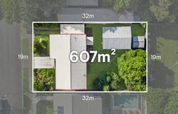 6 Schneider Avenue, Labrador, Qld 4215