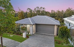 28 Cooper Way, Spring Mountain, Qld 4300