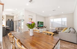 15 Malbec Court, Pearsall, WA 6065