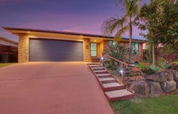 2 Grasstree Crescent, Kirkwood, Qld 4680