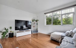 1/22-24 Military Road, Avondale Heights, Vic 3034