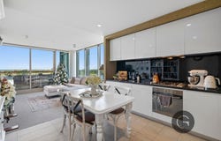 701/74 Queens Road, Melbourne, Vic 3004