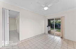 3 Country Grove Drive, Cameron Park, NSW 2285