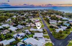 89 Spence Street, Point Vernon, Qld 4655