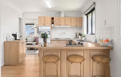 13 Highview Court, Black Hill, Vic 3350