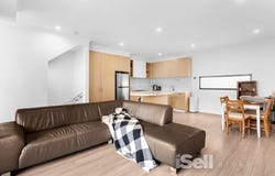 2/127 Tyner Road, Wantirna South, Vic 3152