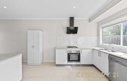 1/10 Kingswood Crescent, Noble Park North, Vic 3174