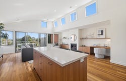 8 Williams Bay Grove, Williamstown, Vic 3016