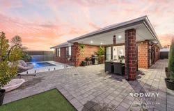 12 Swaledale Pde, Haynes, WA 6112