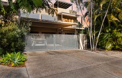 1/19 King Street, Urangan, Qld 4655