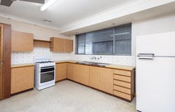 10 Fraser Drive, Greenmount, WA 6056