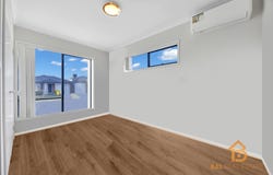 33 Seed Avenue, Truganina, Vic 3029