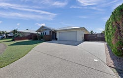 11 Montgomery Street, Rural View, Qld 4740