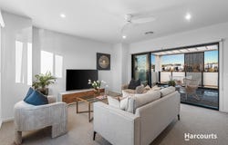 21 Crick Walk, Burwood East, Vic 3151