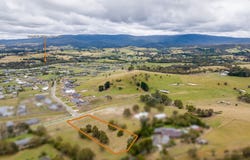 8 Quinn Close, Whittlesea, Vic 3757
