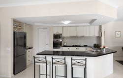 27 Northmoor Drive, Strathdale, Vic 3550