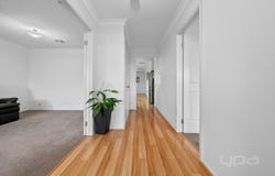 14 Scarlet Oak Avenue, Harkness, Vic 3337