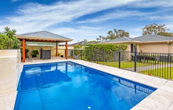25 Pelican Parade, Jacobs Well, Qld 4208