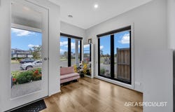 11 Liberation Drive, Armstrong Creek, Vic 3217