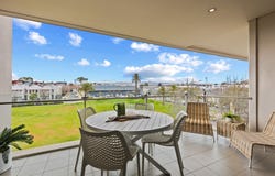 22/1 Burt Avenue, Findon, SA 5023
