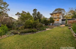 16 Warwick Road, Montrose, Vic 3765