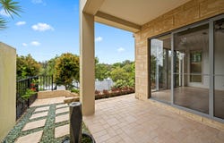 3066 Quay South Drive, Carrara, Qld 4211