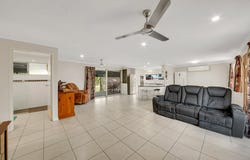 193 Sun Valley Road, Kin Kora, Qld 4680