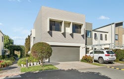 8/2 Inland Drive, Tugun, Qld 4224