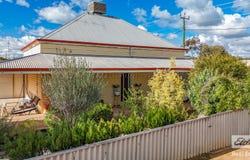 10 Lockyer Street, Goomalling, WA 6460