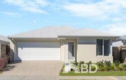 12 Macrae Street, Morayfield, Qld 4506