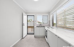 8 Balham Road, Rocklea, Qld 4106
