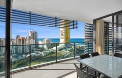21704/21 Elizabeth Av, Broadbeach, Qld 4218