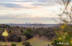 35 Bailey Gully Road, Hurstbridge, Vic 3099