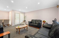 43 Coonawarra Drive, St Clair, NSW 2759