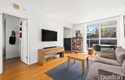 1/120 Charman Road, Mentone, Vic 3194