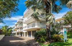 1/40 First Avenue, Coolum Beach, Qld 4573