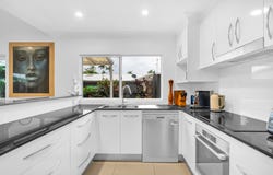 2/135 Davidson Street, Port Douglas, Qld 4877