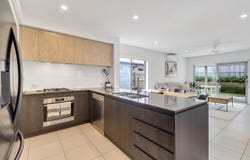 6 Pedler Way, Strathpine, Qld 4500