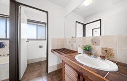20 Carnaby Street, MacGregor, Qld 4109