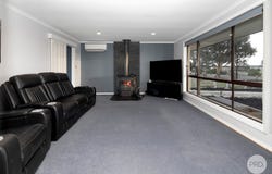 1076 Linton Carngham Road, Snake Valley, Vic 3351